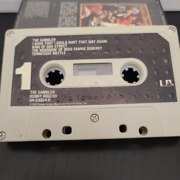 Kenny Rogers Cassette - Picture 3 of 4